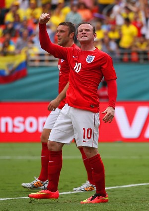 Rooney comemoração jogo Inglaterra x Equador amistoso (Foto: Getty Images)