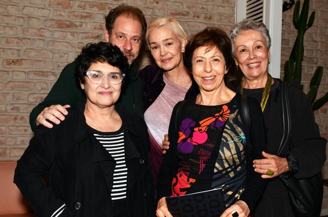 Inez Viana, Bruce Gomlevsky, Julia Lemmertz, Stella Freitas e Analu Prestes (Foto: Cristina Granato)