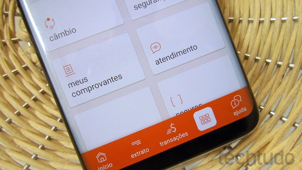 Aplicativo do Itaú está fora do ar e enfrenta instabilidades nesta quinta-feira (3) — Foto: TechTudo