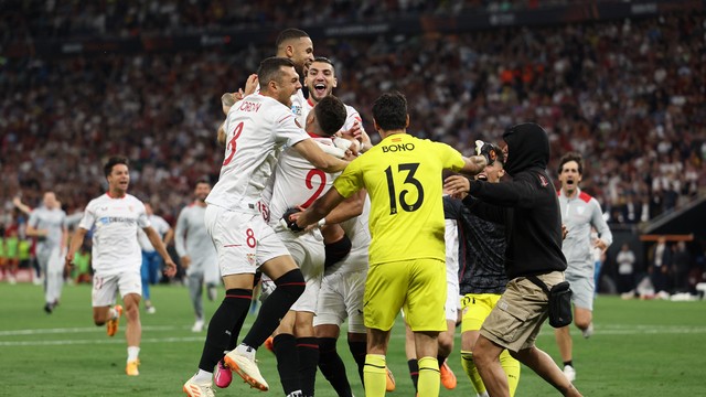 Sevilla campeão da Liga Europa após vitória sobre a Roma nos pênaltis