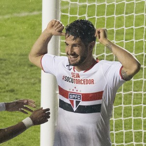 Redação AM: narrador exalta o 