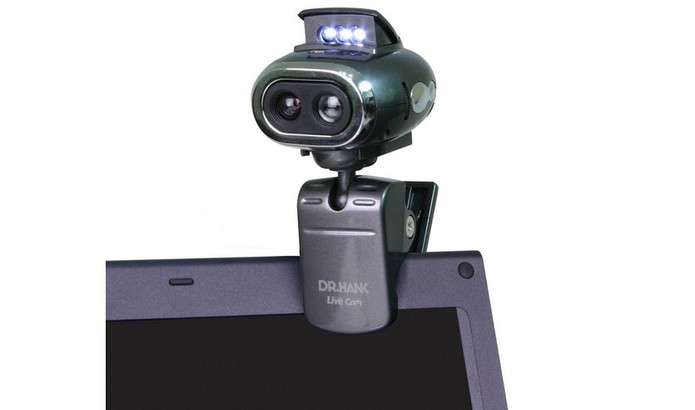 Webcam tem luz embutida, microfone e permite ajustes completos (Foto: Divulgação/Dr.Hank)
