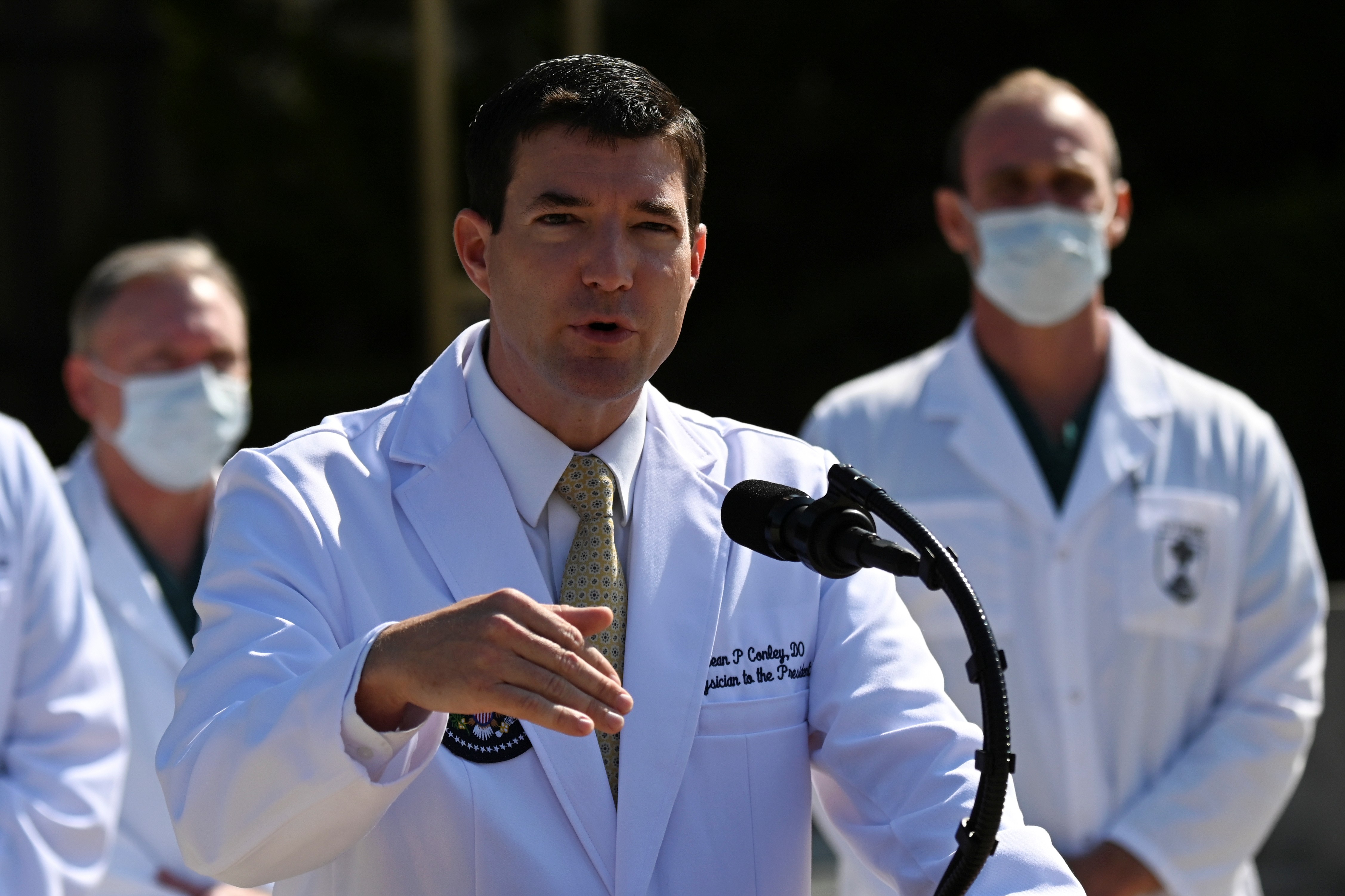 Sean Conley: quem é o médico responsável pela saúde de Donald Trump