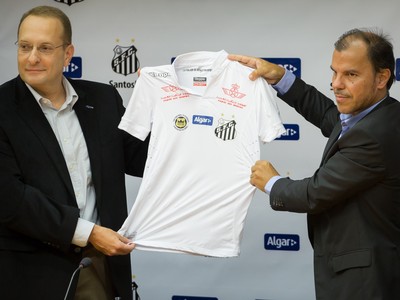 Santos anuncia novo patrocinador, mas ainda busca um master para o uniforme (Foto: Ricardo Saibun/Santos FC)