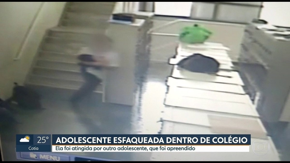 V Deo Mostra Estudante Fugindo Ap S Esfaquear Colega Em Escola Particular Do Abc S O Paulo G