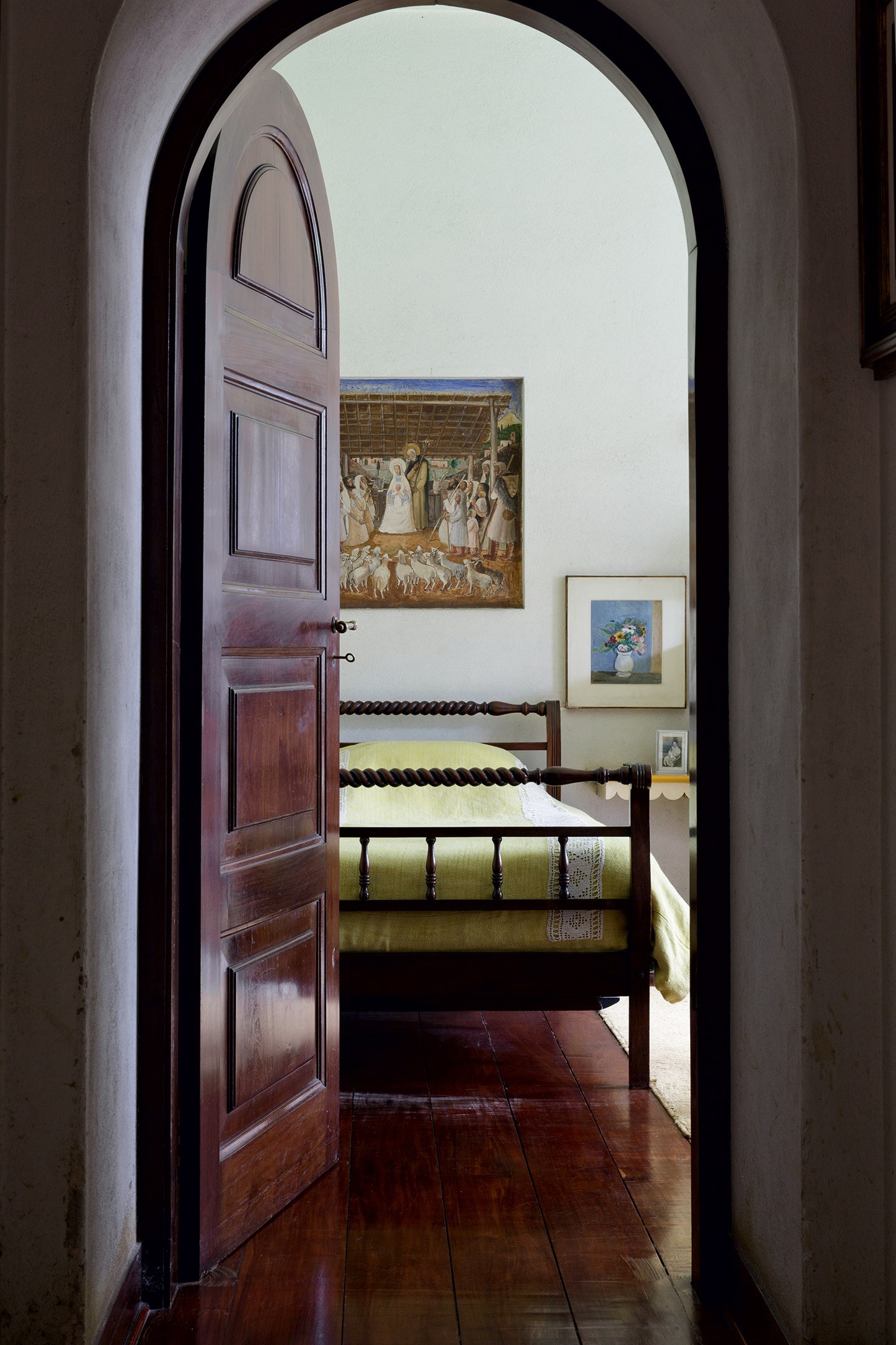 Por dentro da casa construída pelo artista italiano Fulvio Pennachi em 1940 (Foto: Filippo Bamberghi)