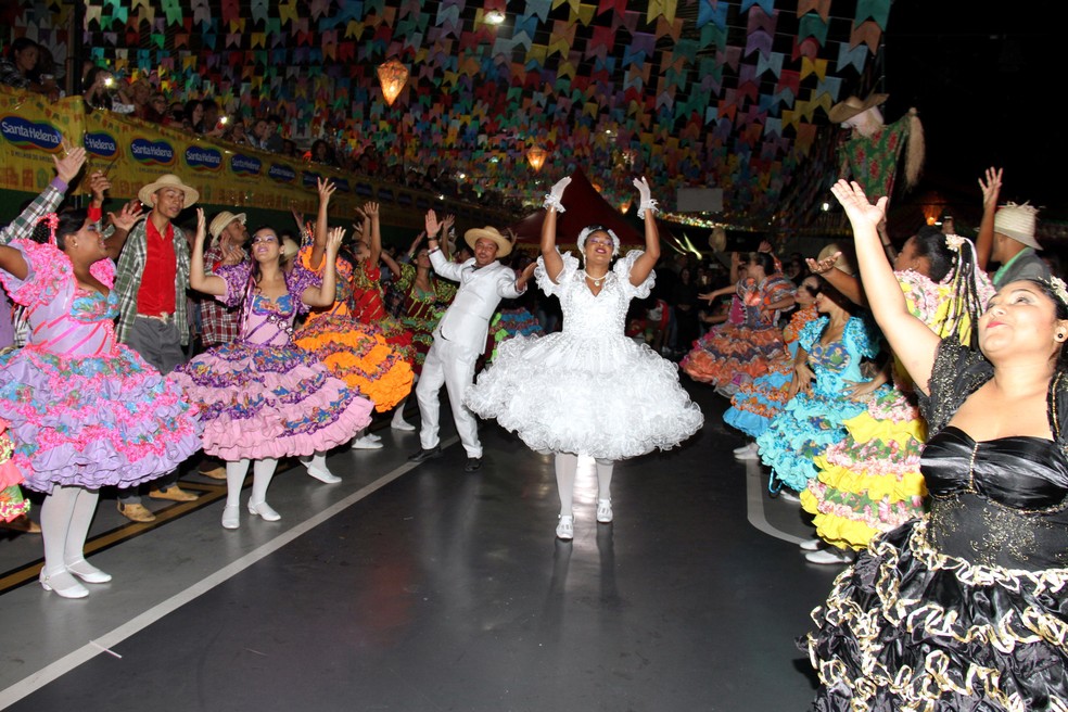 Aluguel De Barracas Para Festa Junina Em Bh Pula A Fogueira Bh Confira Programacao De Festas Juninas Da