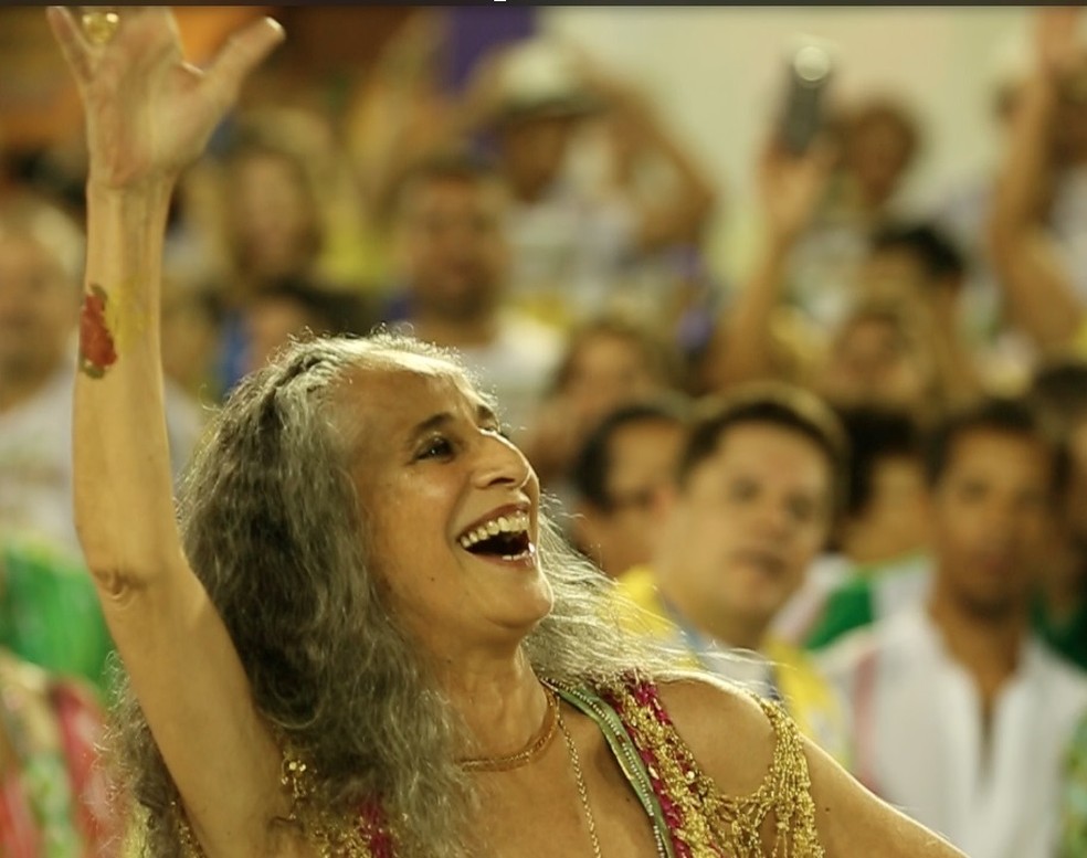 Cena de "Fevereiros", filme sobre a religiosidade de Maria Bethânia — Foto: Reprodução 