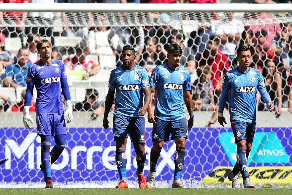 Rodinei n�o foi poupado ap�s a Copa e � quem mais jogou no ano, ao lado de Ren�: 39 vezes (Foto: HEULER ANDREY/DIA ESPORTIVO/ESTAD�O CONTE�DO)