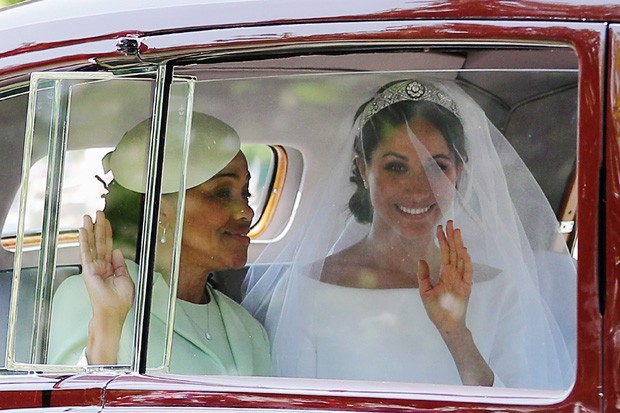 Meghan Markle usa tiara da Rainha Mary em casamento (Foto: Getty Images)