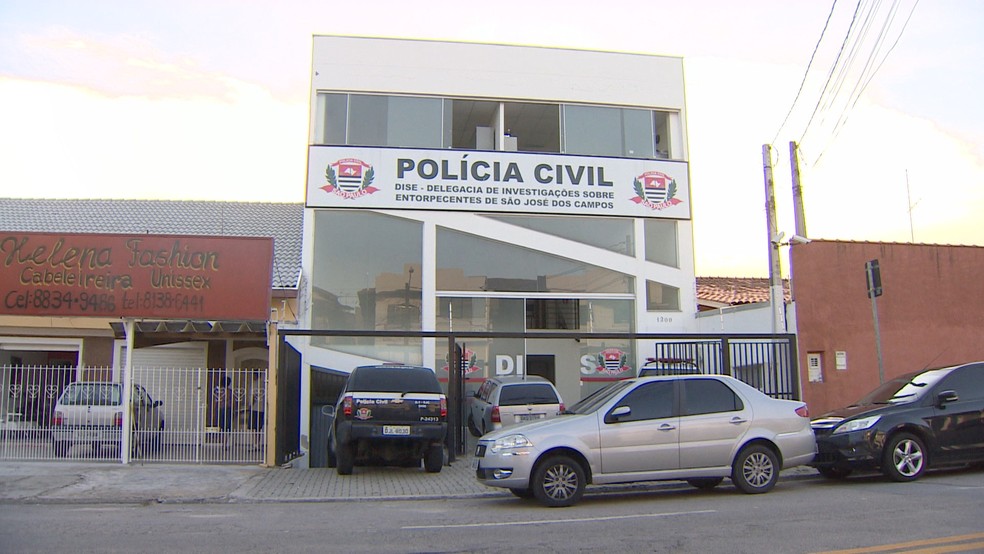 PM é preso por extorsão no Campo dos Alemães em São José (Foto: Reprodução/TV Vanguarda)