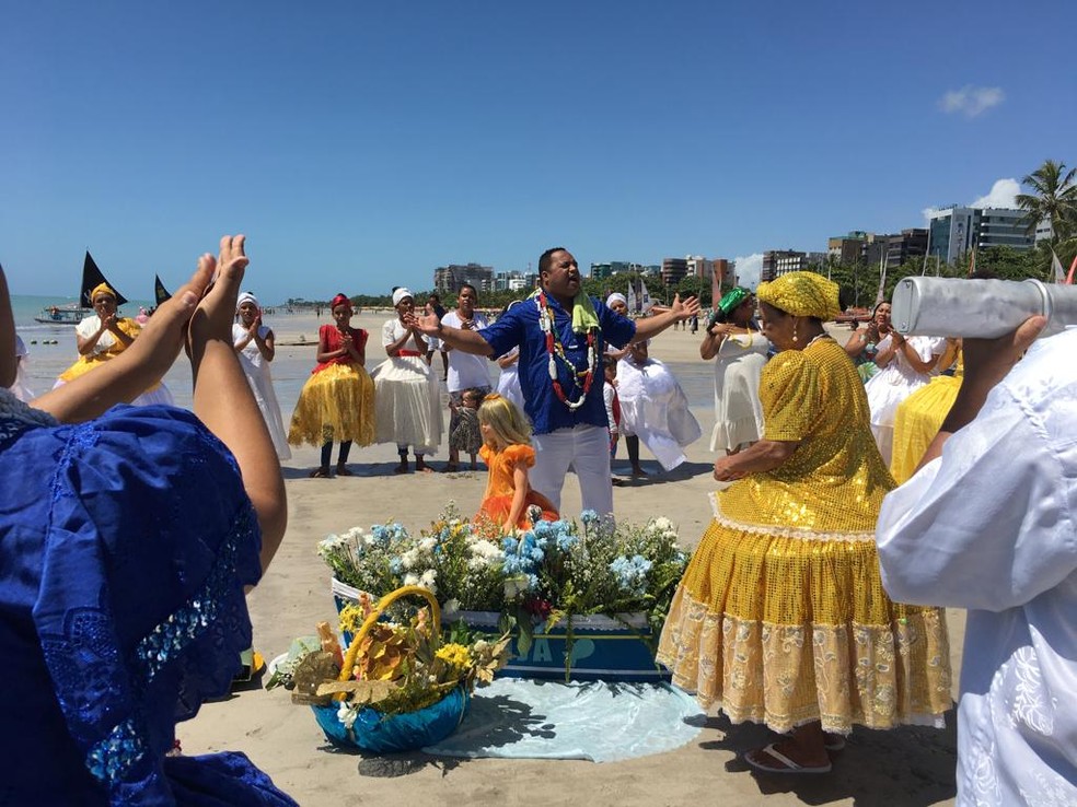Religiosos de matriz africana celebram Dia de Iemanjá na orla de Maceió |  Alagoas | G1