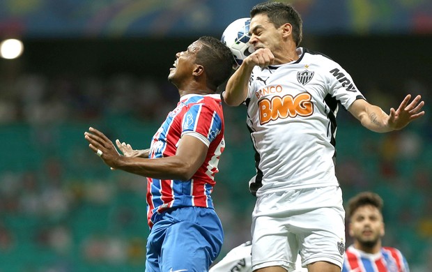 Guilherme Santos e Josue, Bahia X Atlético-mg (Foto: Getty Images)