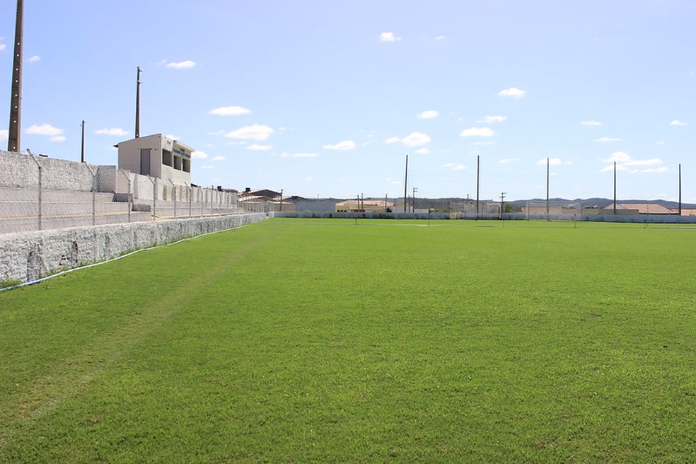 Estádio Odilon Ferreira, Sertânia — Foto: Tiago Pavão / FPF