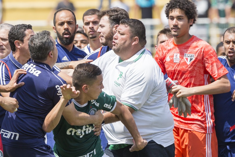 Com briga no fim, São Paulo vence o Palmeiras e conquista o título paulista sub-17