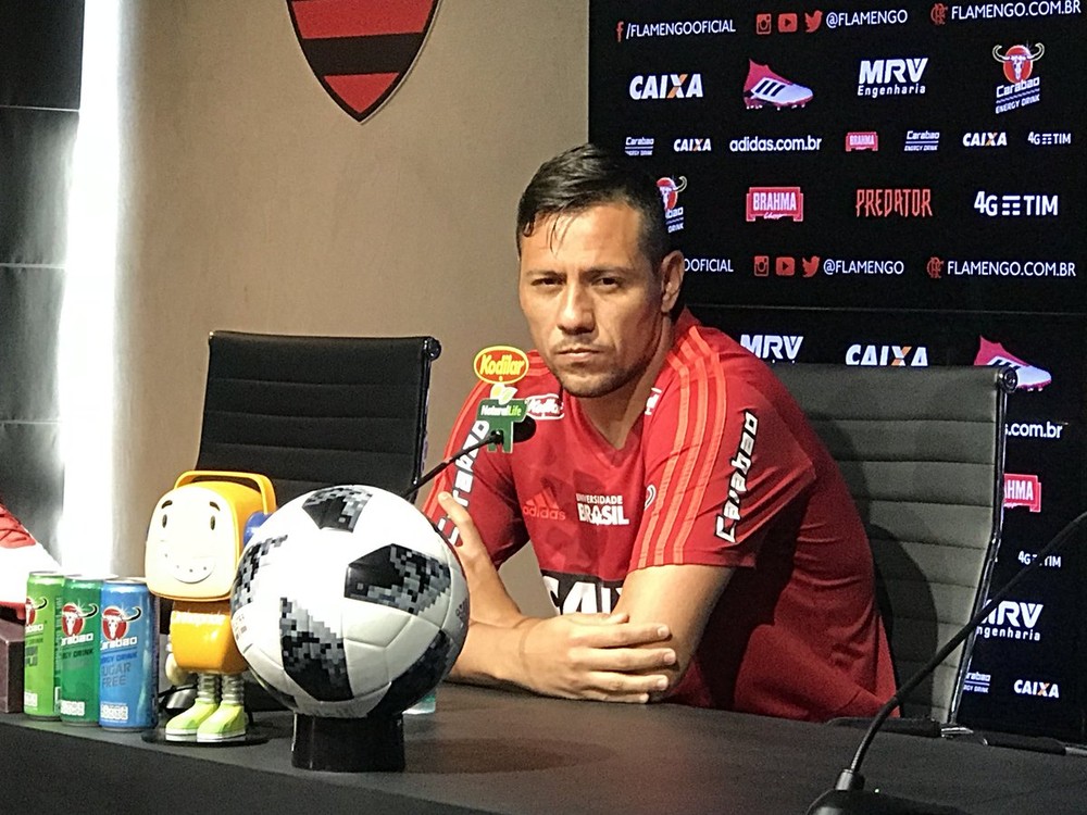 Diego Alves analisa possível perda de Everton e destaca preparação com Barbieri