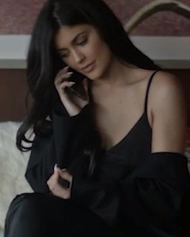 Kylie Jenner em novo clipe do rapper PartyNextDoor (Foto: Reprodução )