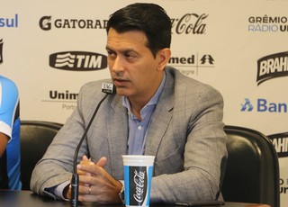 Grêmio fecha defesa e quer entregar atacante ainda na pré-temporada