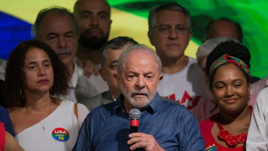 Lula quer 'PEC da reconstrução nacional' para Auxílio a R$ 600, reajuste real do mínimo e isenção do IR para quem ganha até R$ 5 mil