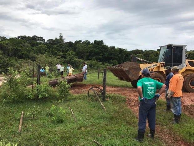 Equipes foram acionadas para trabalhar nos locais prejudicados (Foto: Divulgação/Prefeitura)