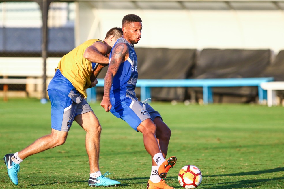 Centroavante André  pode enfim ser escalado pelo Tricolor (Foto: Lucas Uebel/Grêmio)