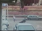 Câmera flagra roubo e agressão a cadeirante em Jundiaí; vídeo