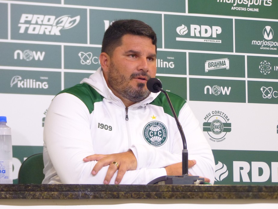 Eduardo Barroca dá pistas sobre a versão 2020 do Coritiba ...