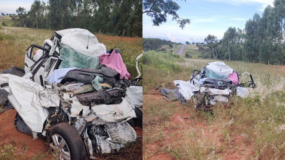 Veículo em que as vítimas estavam ficou completamente destruído.  Foto: Reprodução/PM