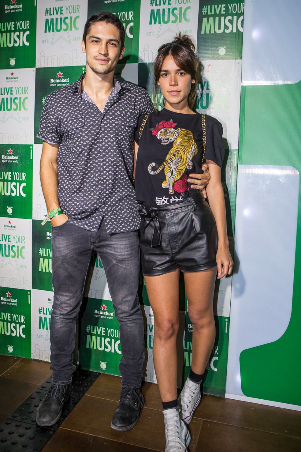 Gabriel Leone e Carla Salle no quinto dia do Rock in Rio (Foto: Artur Meninea/Gshow)