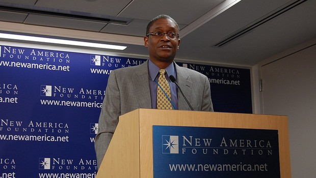 Raphael Bostic (Foto: New America, CC BY 2.0 <https://creativecommons.org/licenses/by/2.0>, via Wikimedia Commons)