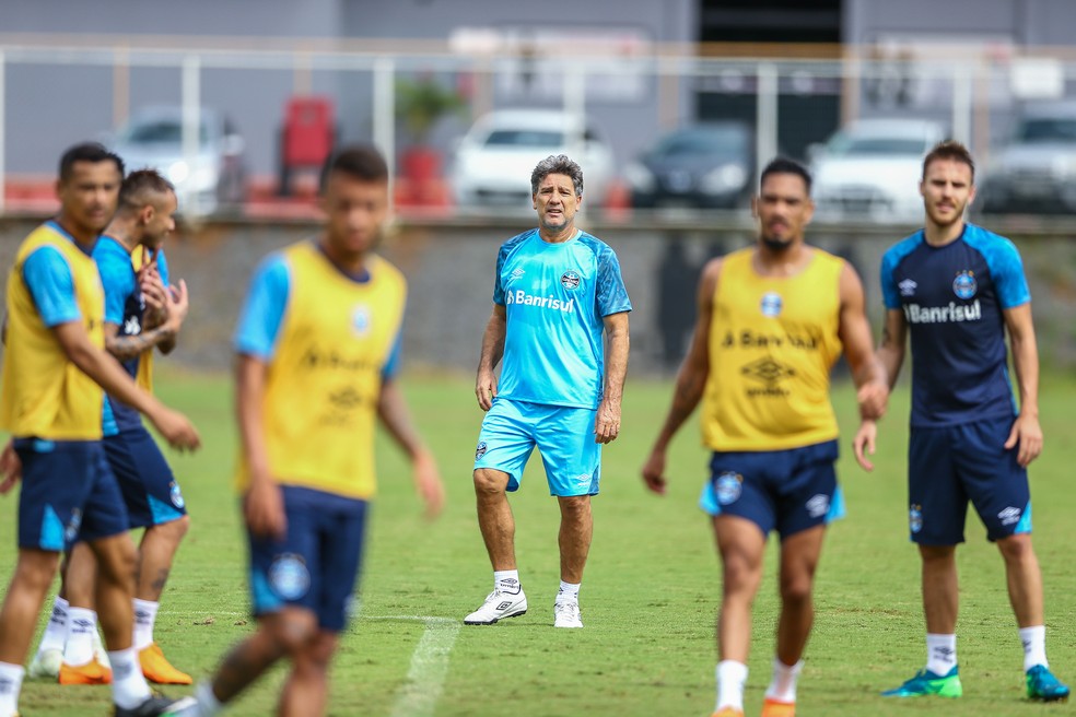 Renato tem de equacionar escalação do Grêmio com 11 baixas para pegar o Sport (Foto: Lucas Uebel/Grêmio/Divulgação)