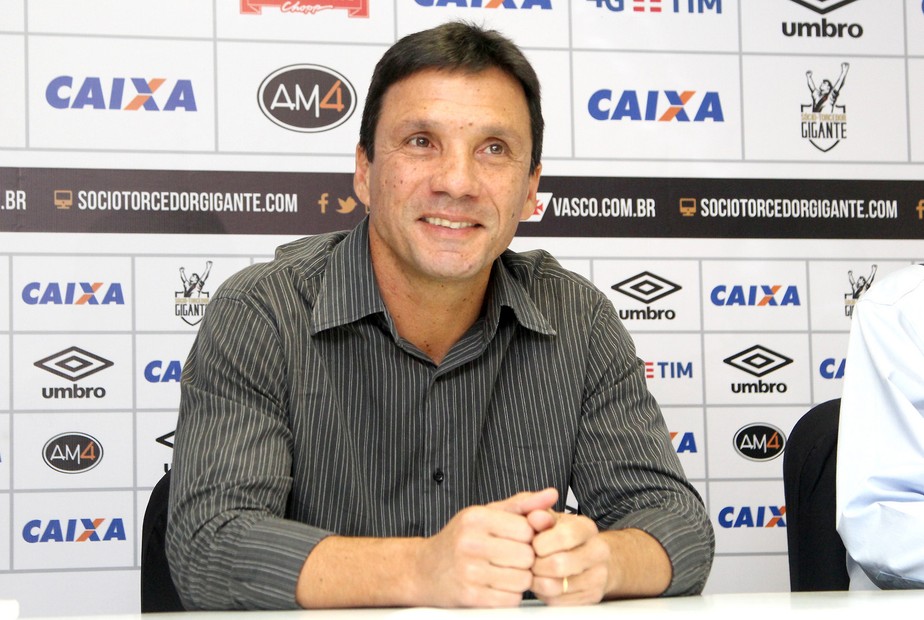 Zé Ricardo é apresentado no Vasco: 