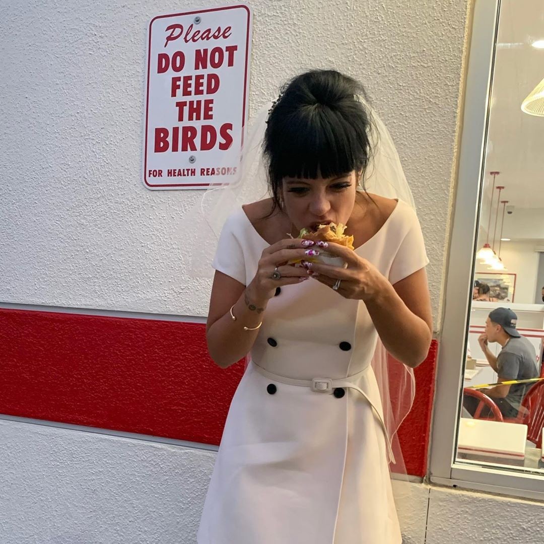 Lily Allen e Davir Harbour se casam em Las Vegas (Foto: Reprodução Instagram)