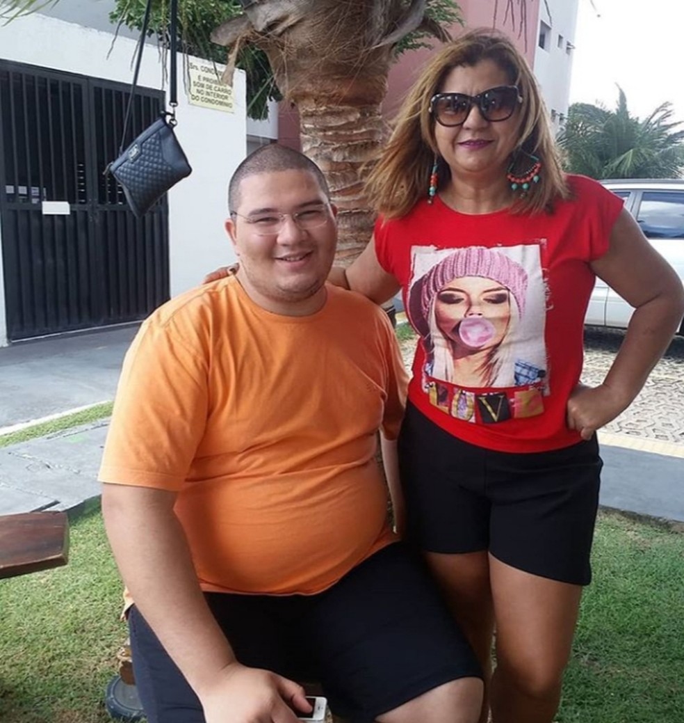 Matheus Aciole e a m&atilde;e Elione Aciole &mdash; Foto: Arquivo pessoal