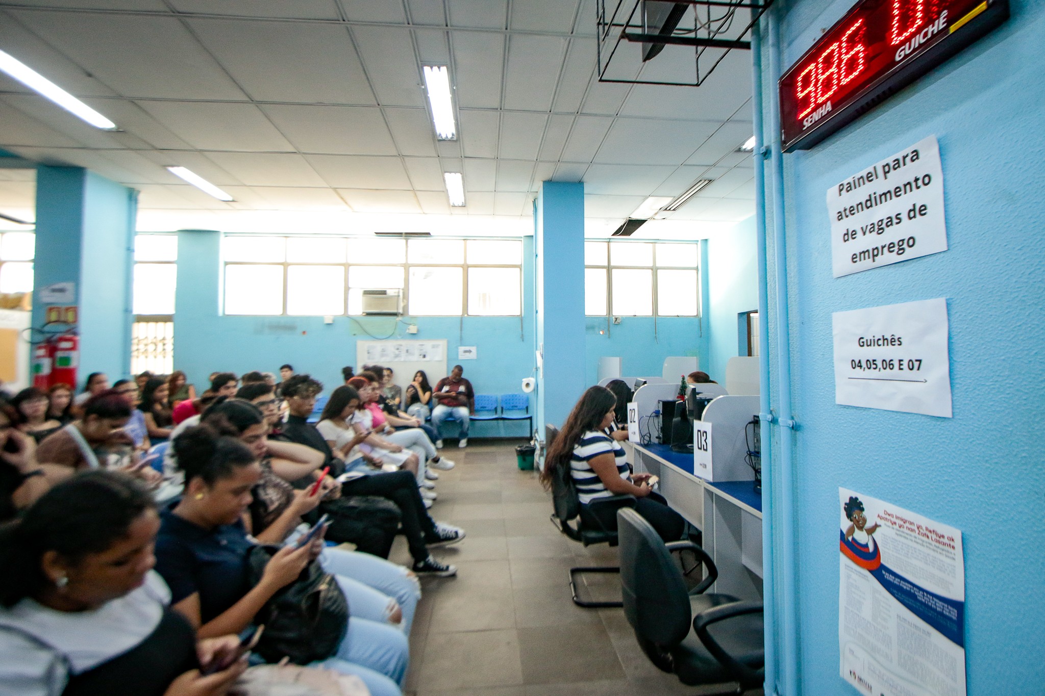 Sine de Porto Alegre tem mais de 1 mil vagas de emprego disponíveis; saiba como se candidatar