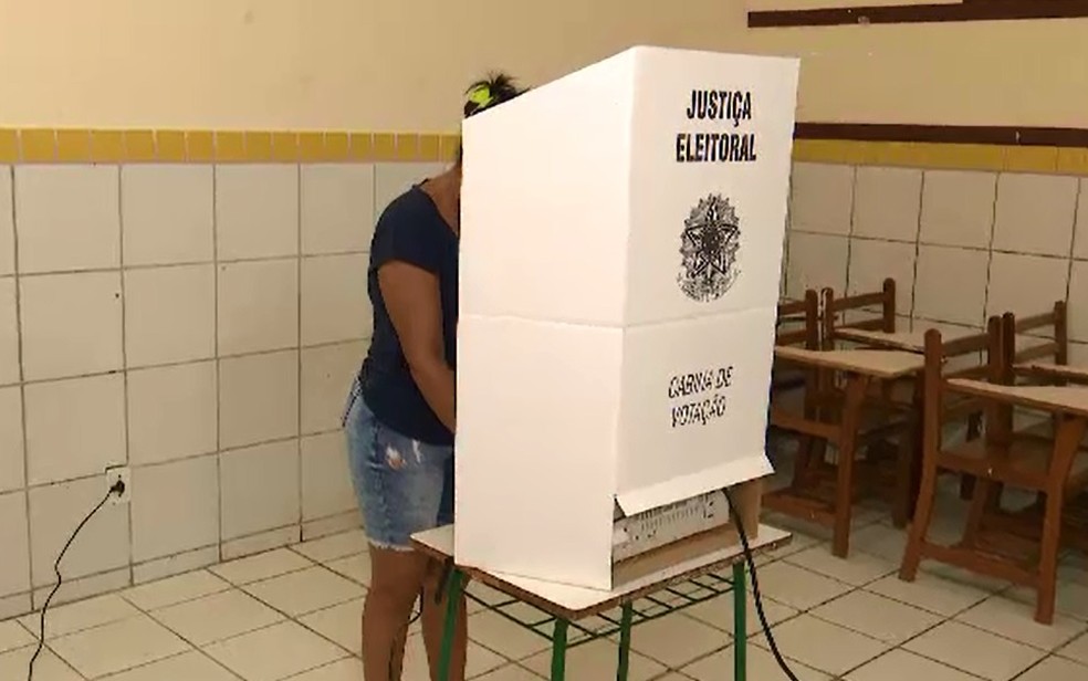 Poder Legislativo se posicionou contra a mudança no horário de votação no Acre — Foto: Reprodução/Rede Amazônica Acre