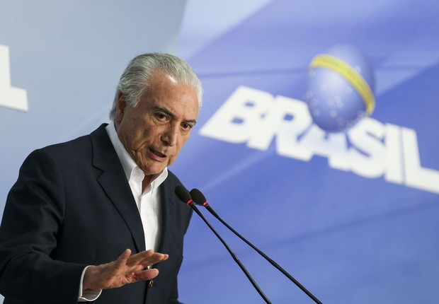 O presidente Michel Temer anuncia redução no preço do óleo diesel (Foto: Marcelo Camargo/Agência Brasi)