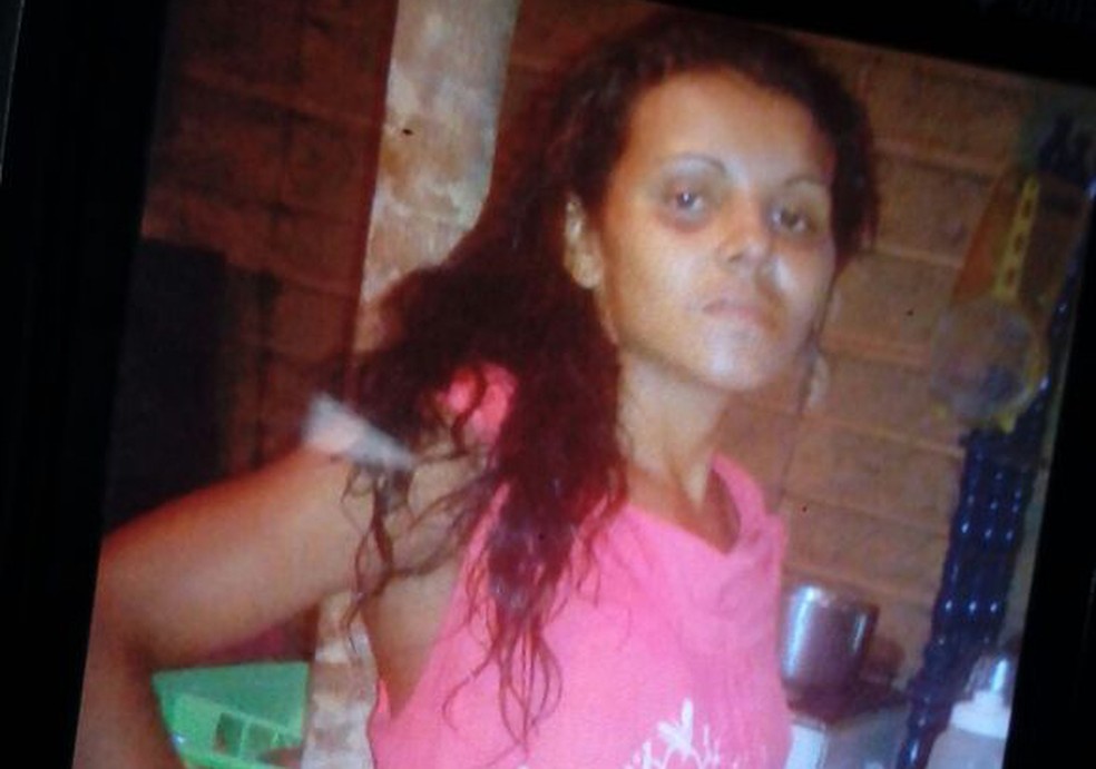 Dalcilane foi encontrada morta em construção e teve o rosto desfigurado (Foto: Divulgação/Polícia Civil)
