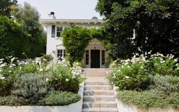 Emma Roberts compra casa centenária em Hollywood por R$ 17,7 milhões (Foto: Divulgação)