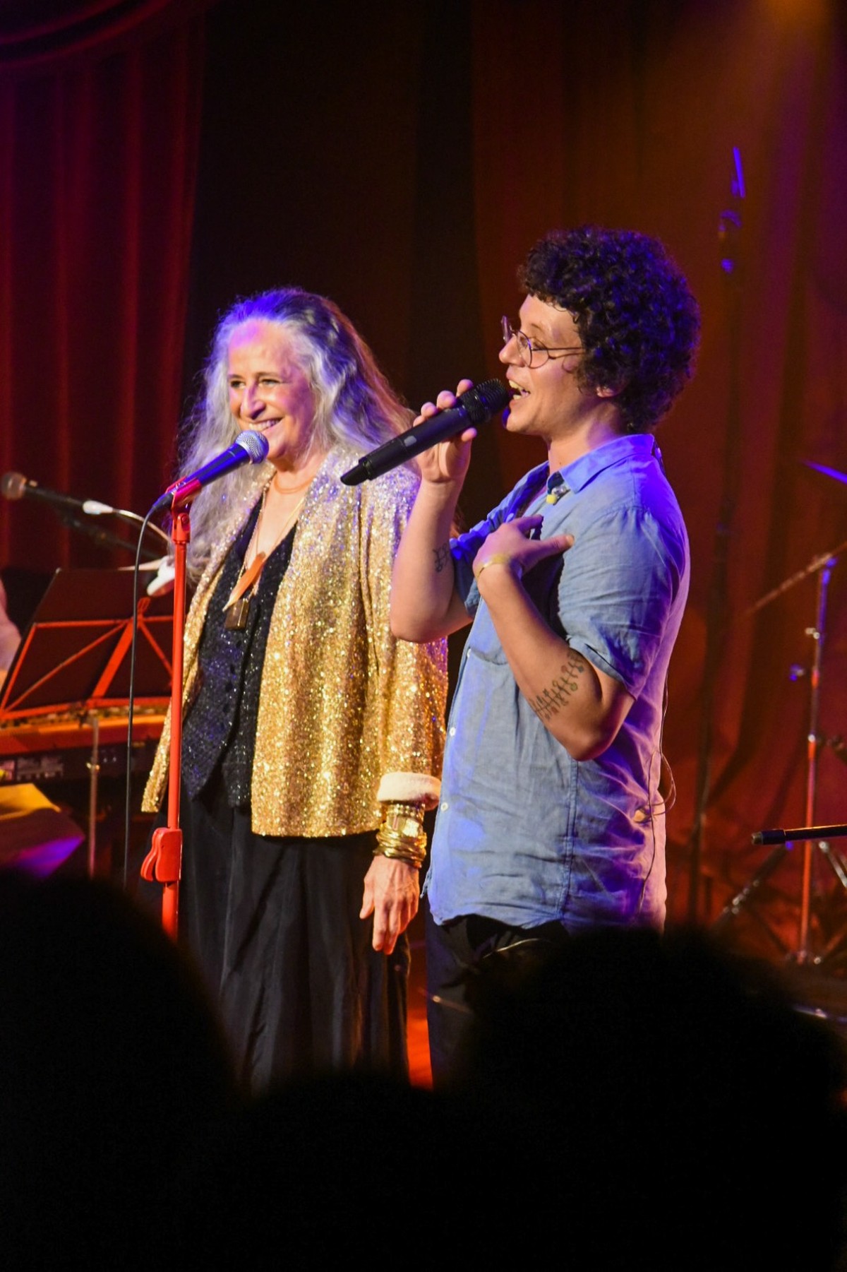 Maria Bethânia e filho de Cássia Eller gravam dueto em disco: veja ...