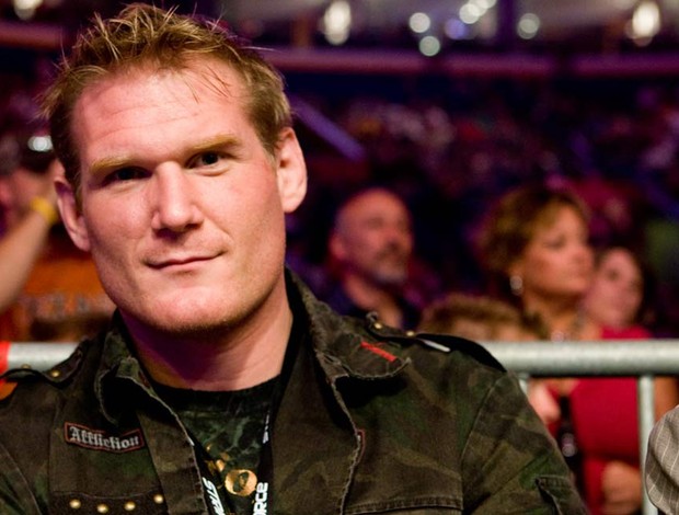 joshbarnett-estherlin-strikeforce.jpg