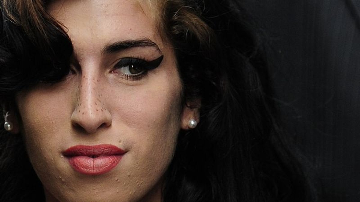 Amy Winehouse as revelações de documentário 10 anos após morte Música G1