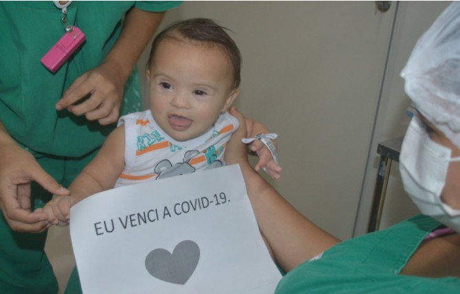 Bebê vence a covid-19 (Foto: Divulgação)