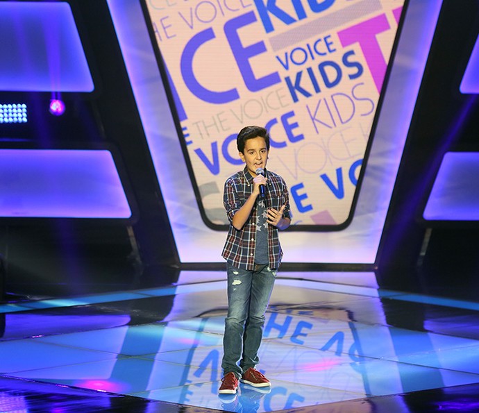 Gabriel Gava canta ‘Dois Rios’ na Audição do The Voice Kids (Foto: Isabella Pinheiro/Gshow)