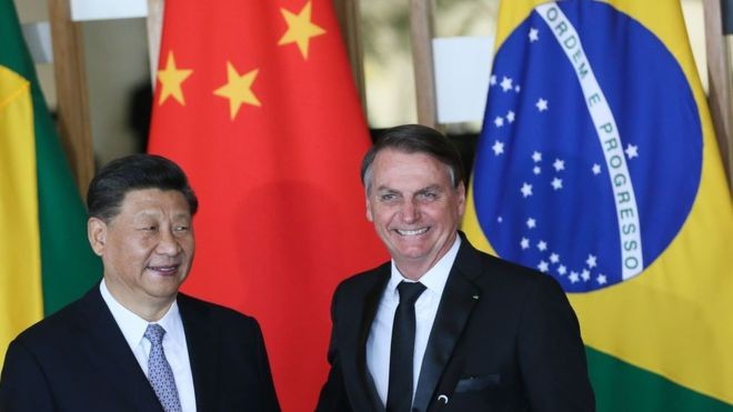 BBC: O presidente da China, Xi Jinping, e o presidente Jair Bolsonaro durante declaração à imprensa, em Brasília (Foto: VALTER CAMPANATO/AGÊNCIA BRASIL VIA BBC)