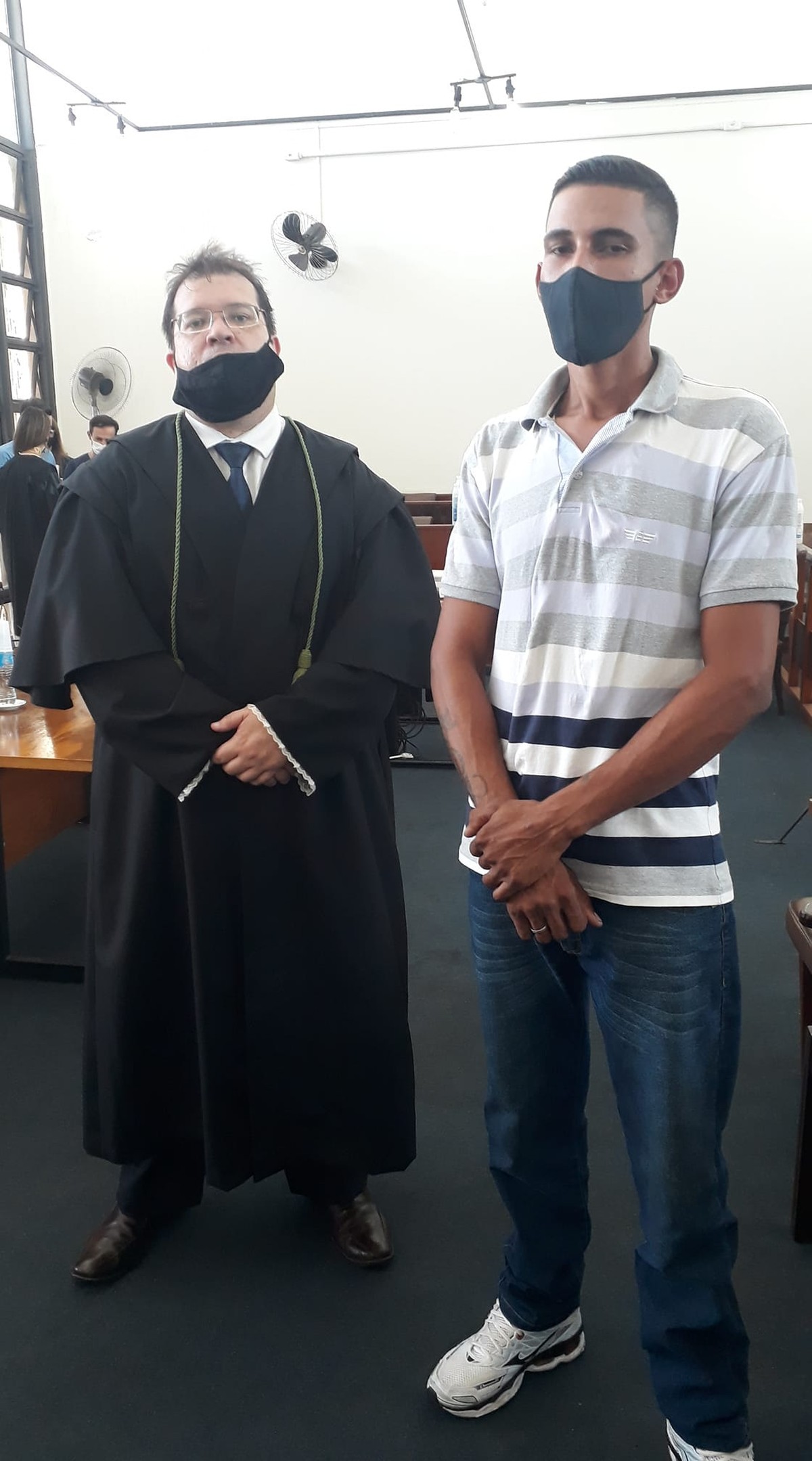 R u Confesso De Assassinato Absolvido Pela 2 Vez Em Julgamento Pelo 