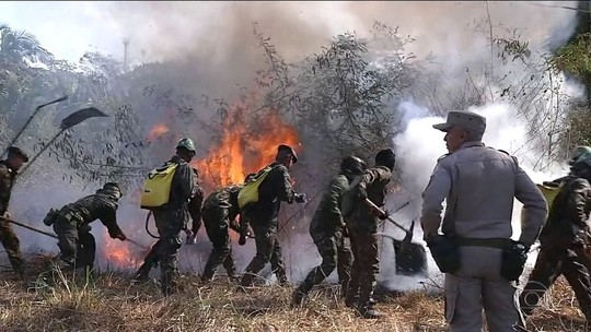 Focos de queimadas na Amazônia aumentam após saída do Exército