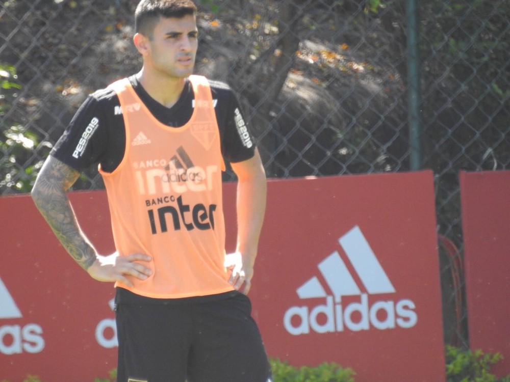  Treino do São Paulo tem retorno de volante, Nenê dá susto e Hudson é desfalque: Confira!