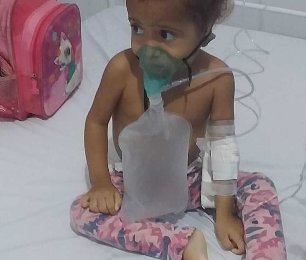 Bebê morre por falta de oxigênio durante transferência entre hospitais a 21 km de distância