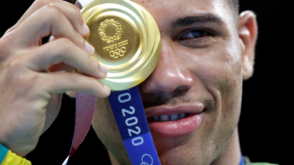 Hebert Conceição nocauteia ucraniano e é campeão olímpico — Foto: REUTERS/Ueslei Marcelino